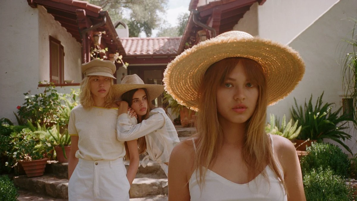 10 Timeless Trends for a Stylish Spring & Summer