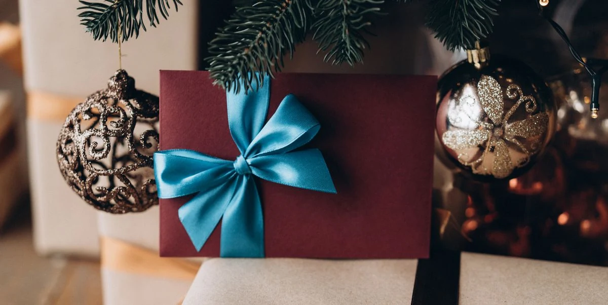 A Women’s Christmas Gift Guide 2023 (United Kingdom Selection)